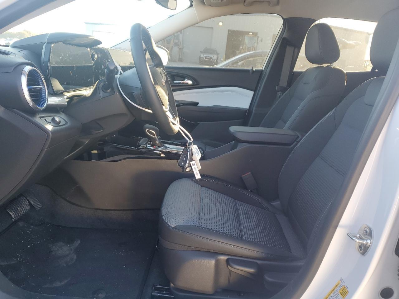 2025 CHEVROLET TRAX