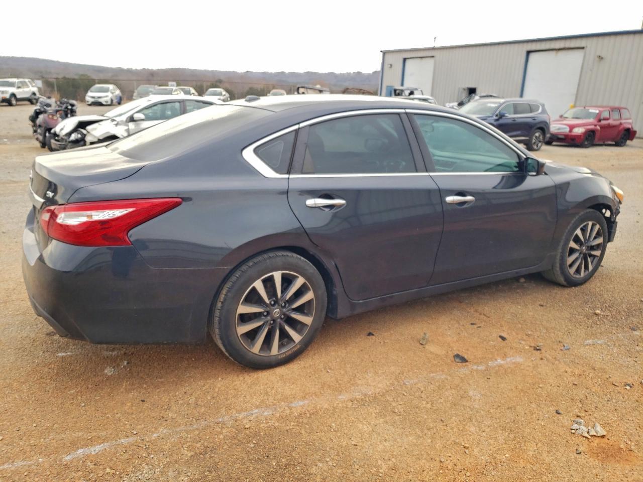 2017 NISSAN ALTIMA