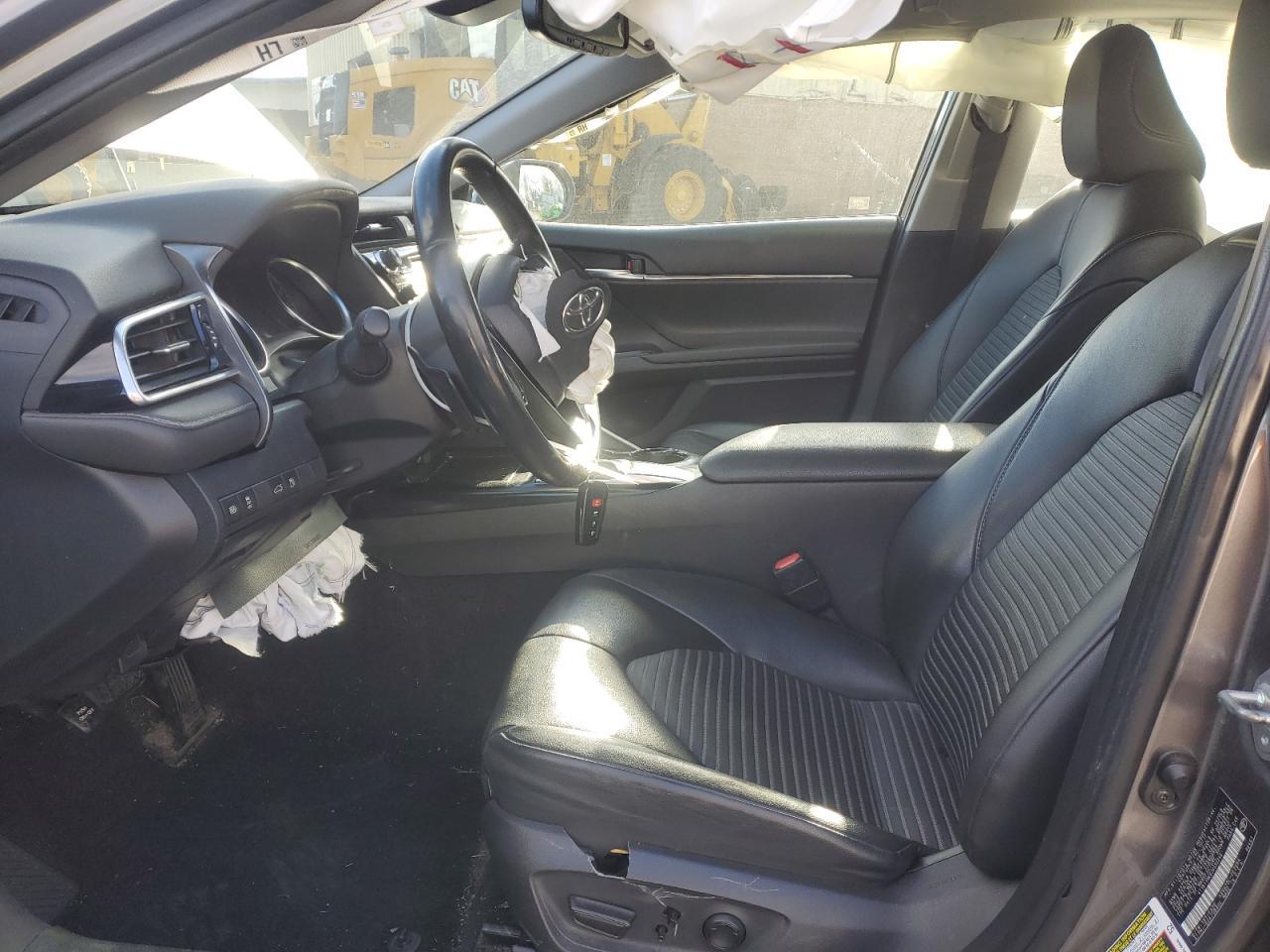 2018 TOYOTA CAMRY