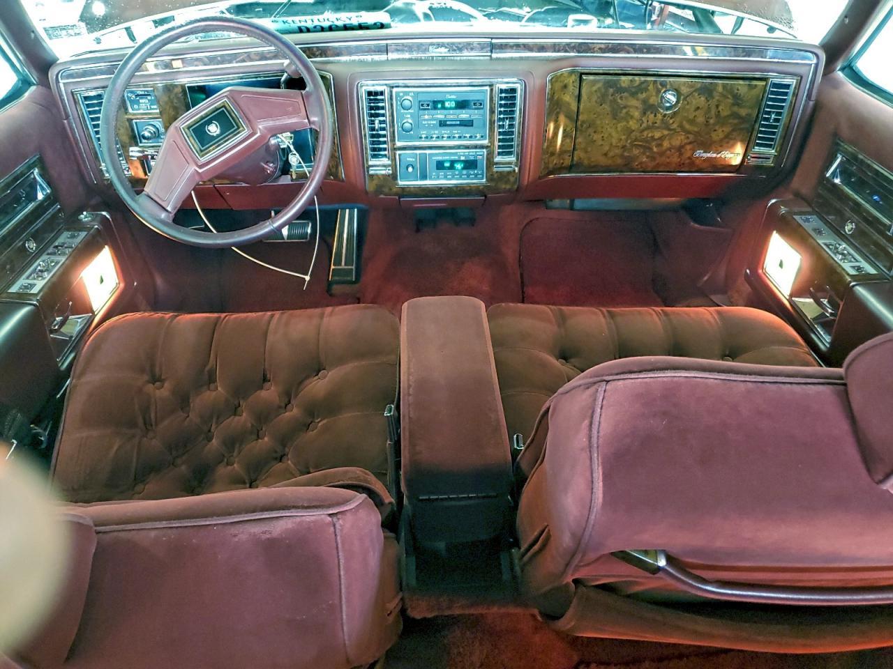 1990 CADILLAC Brougham