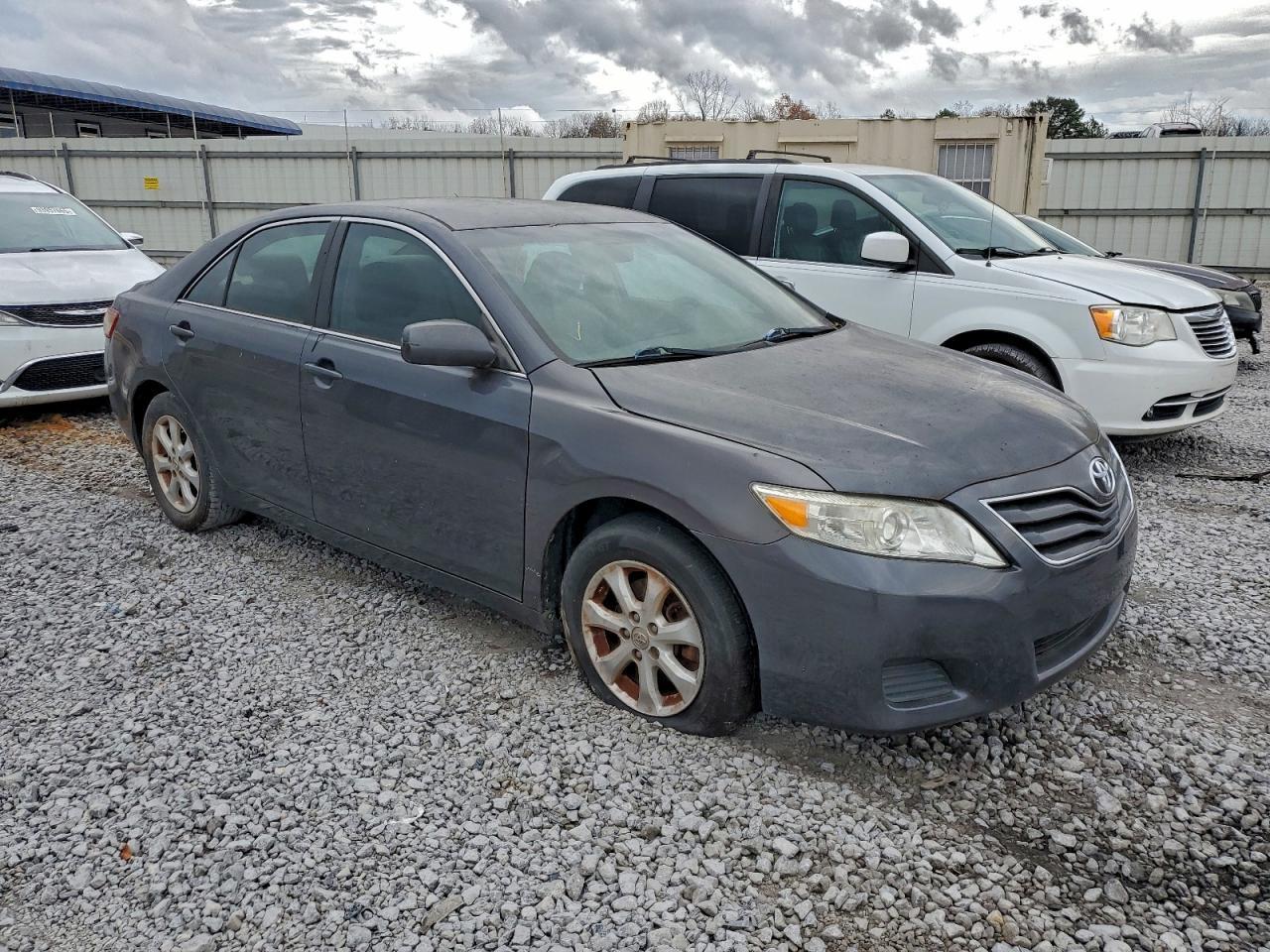 2011 TOYOTA CAMRY