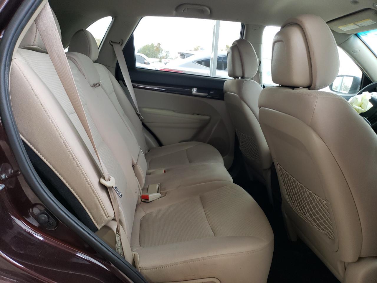 2014 KIA SORENTO