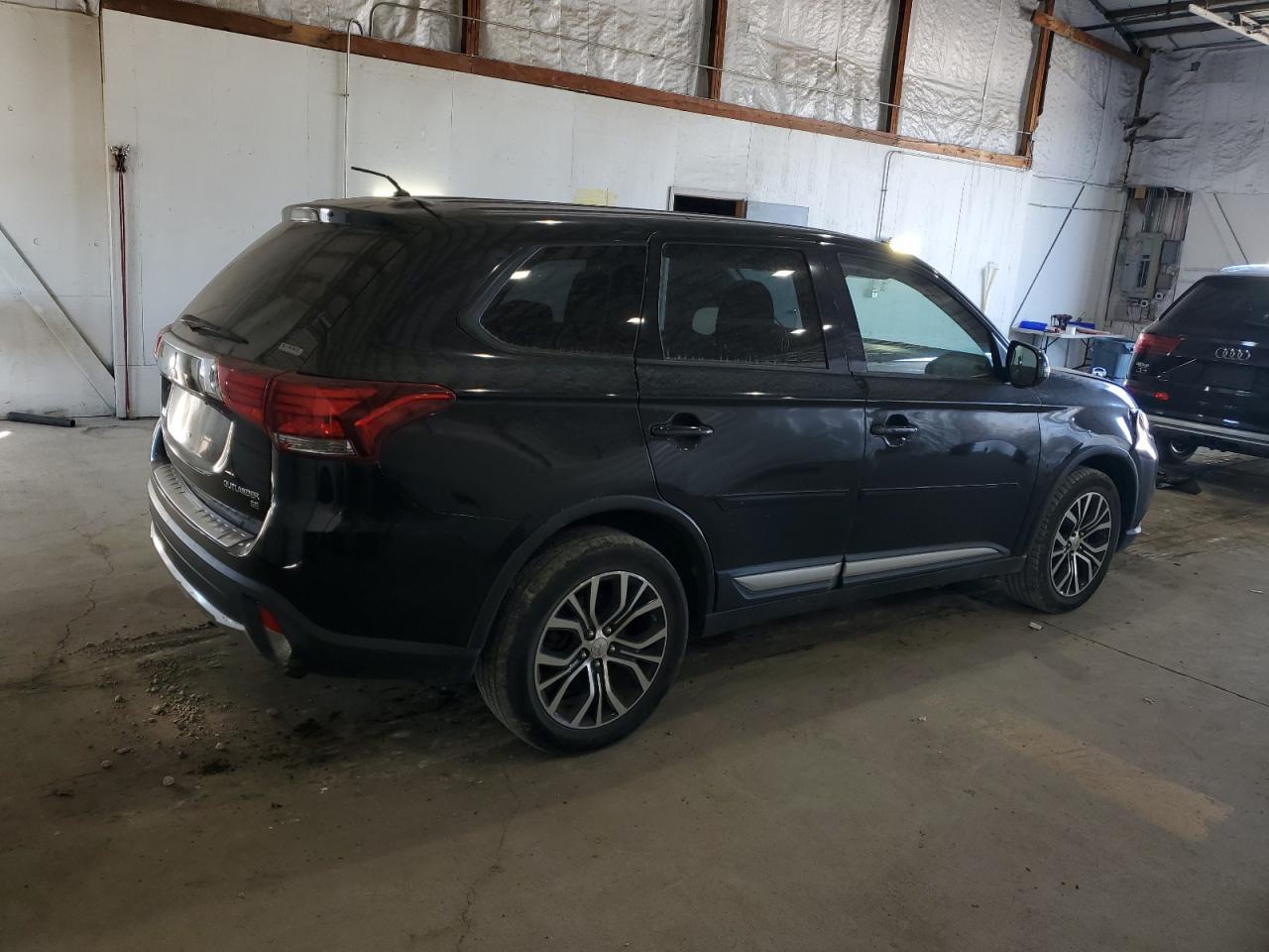 2016 MITSUBISHI outlander