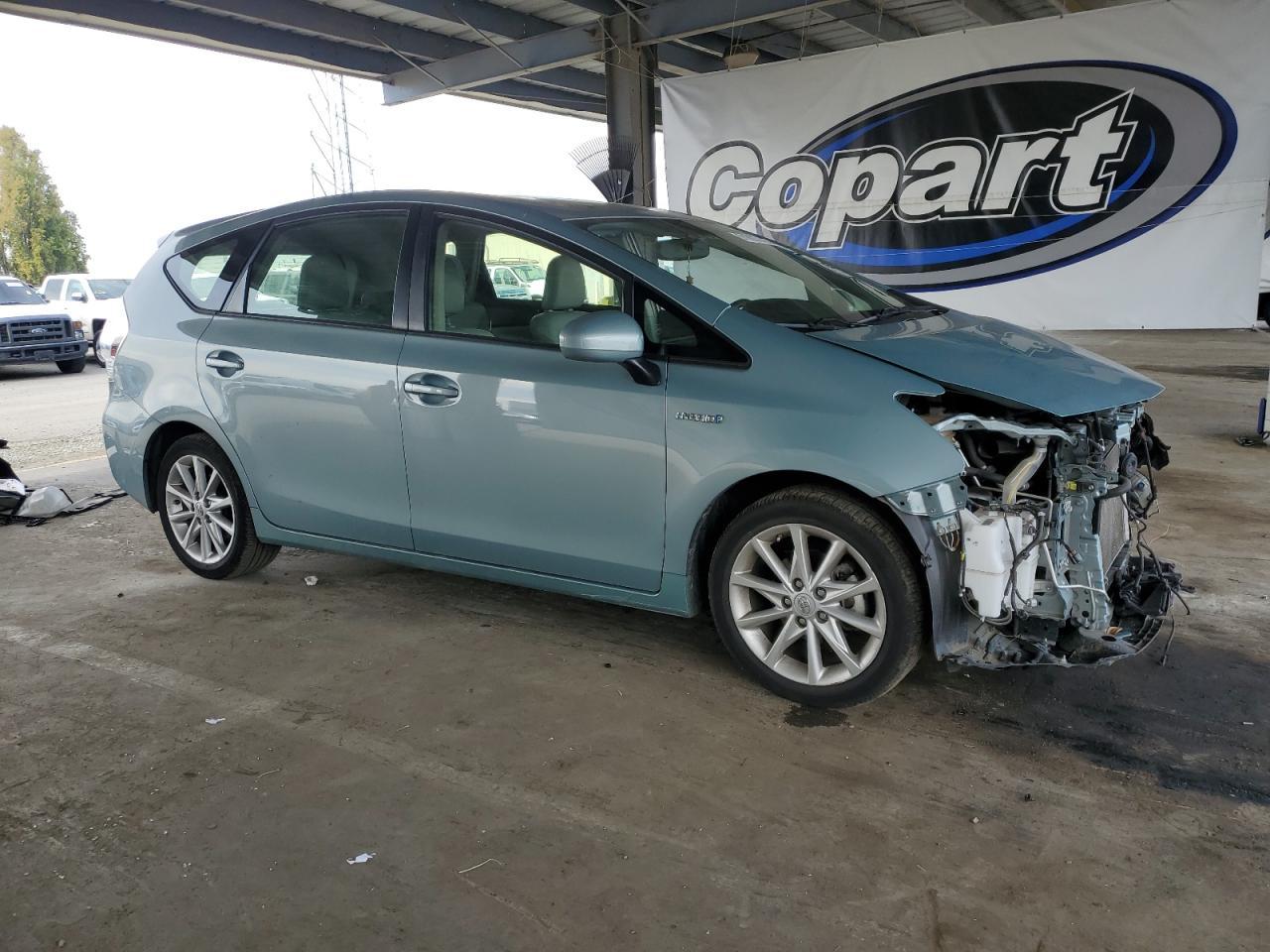 2014 TOYOTA PRIUS V