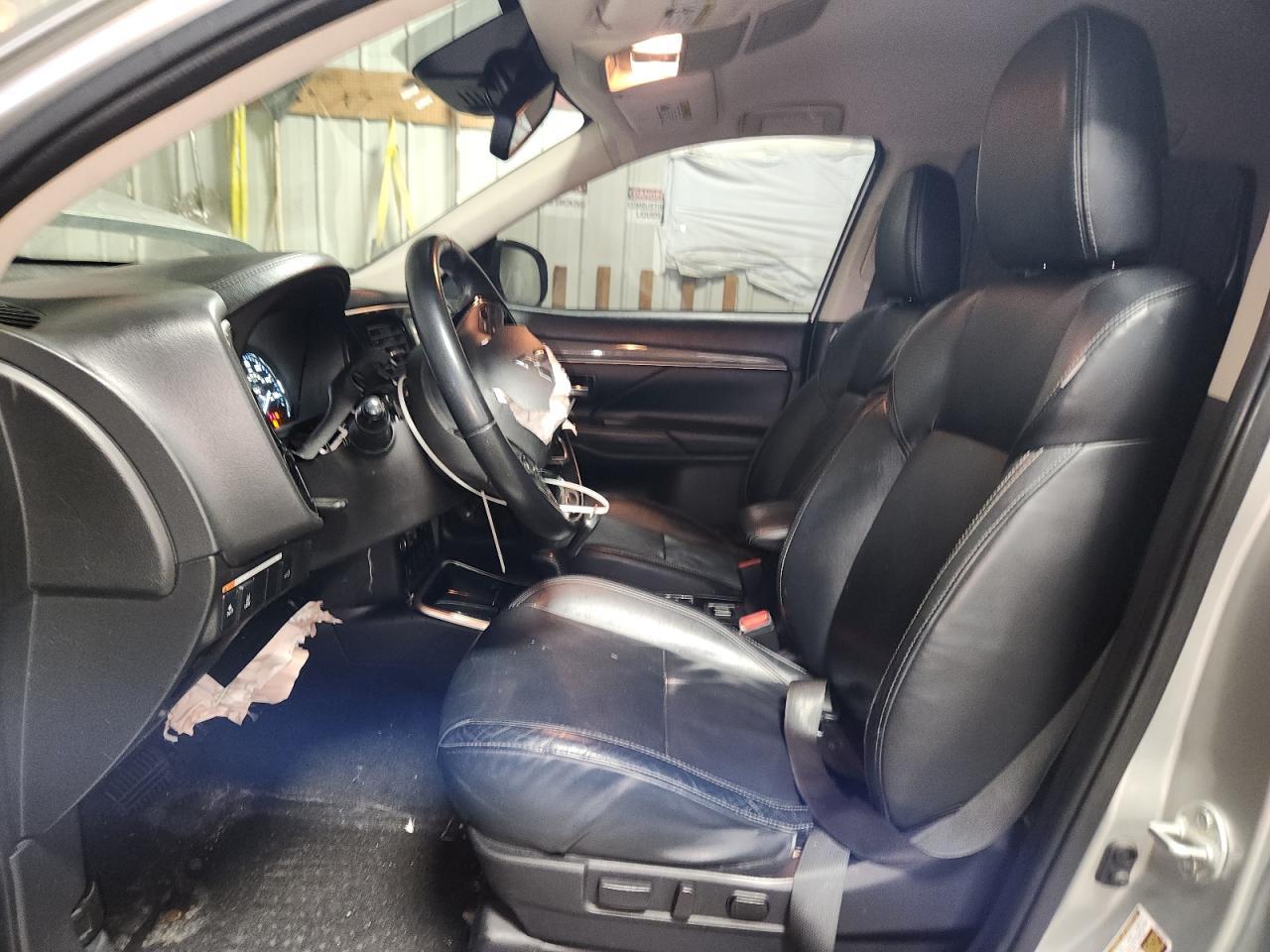 2020 MITSUBISHI outlander