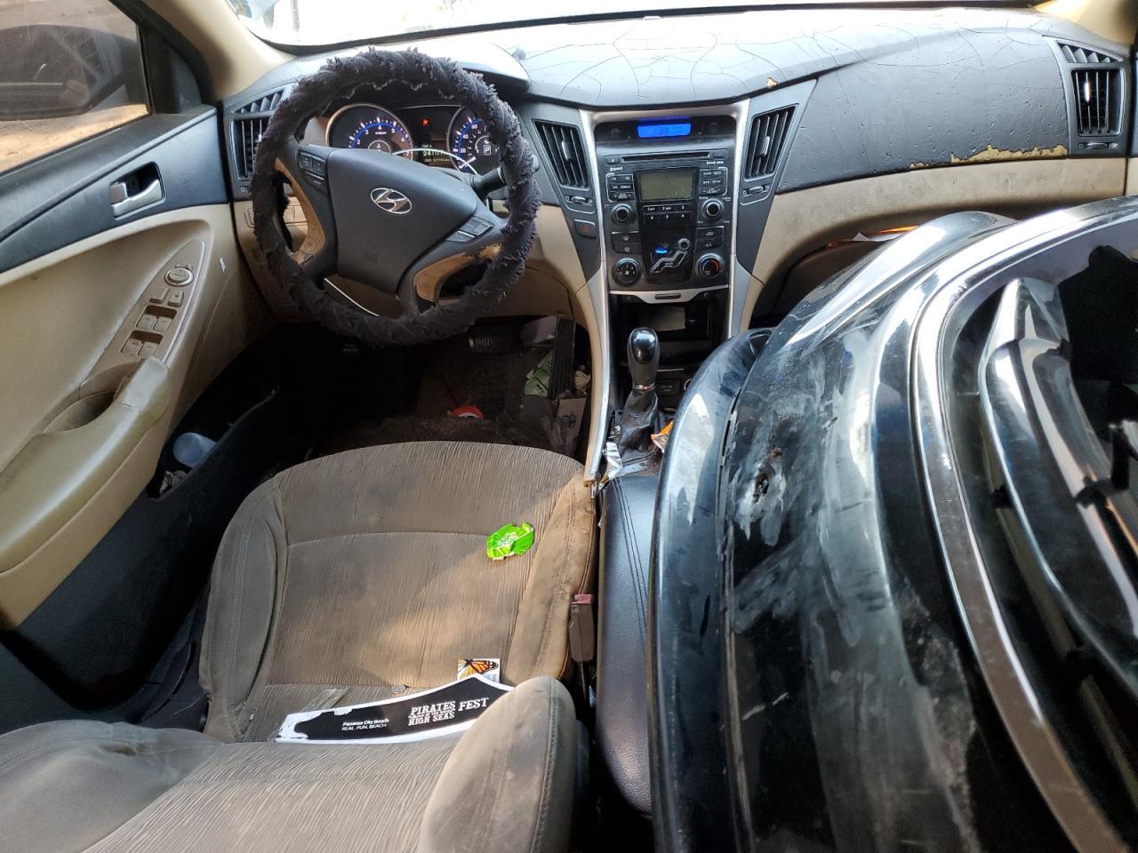 2011 HYUNDAI SONATA