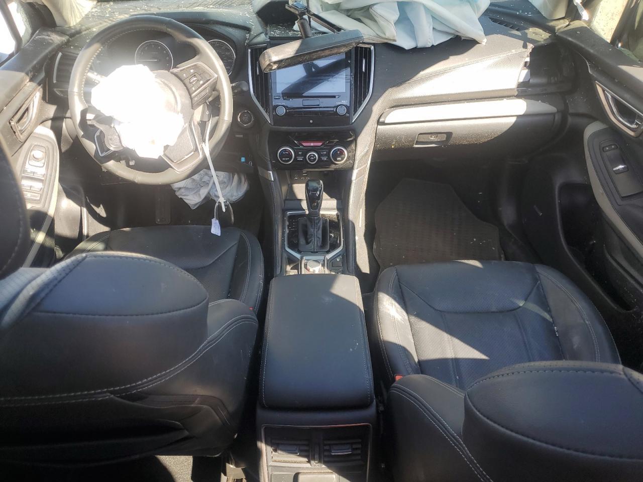 2022 SUBARU FORESTER