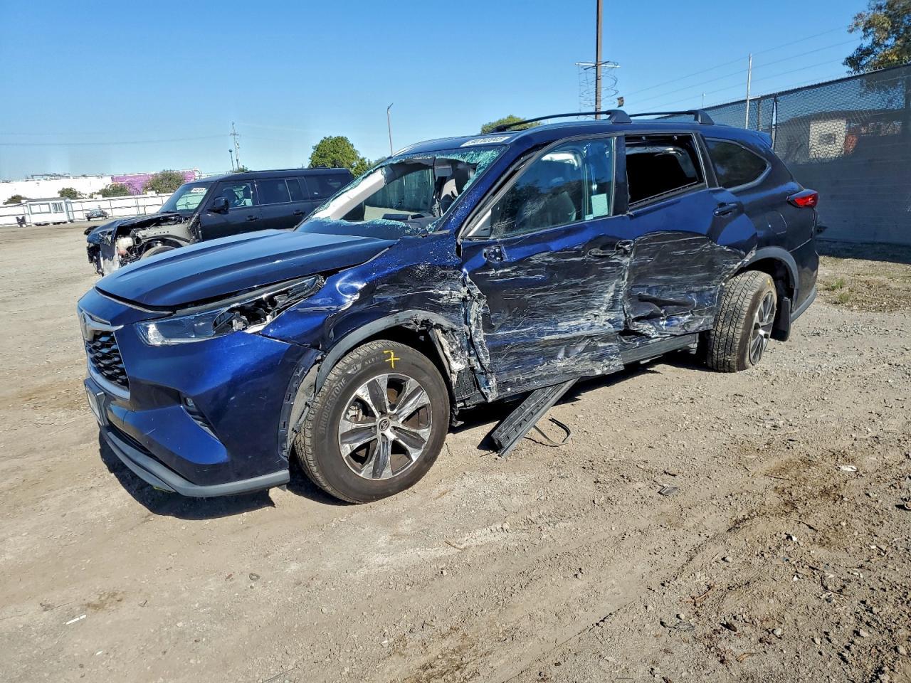 2021 TOYOTA HIGHLANDER