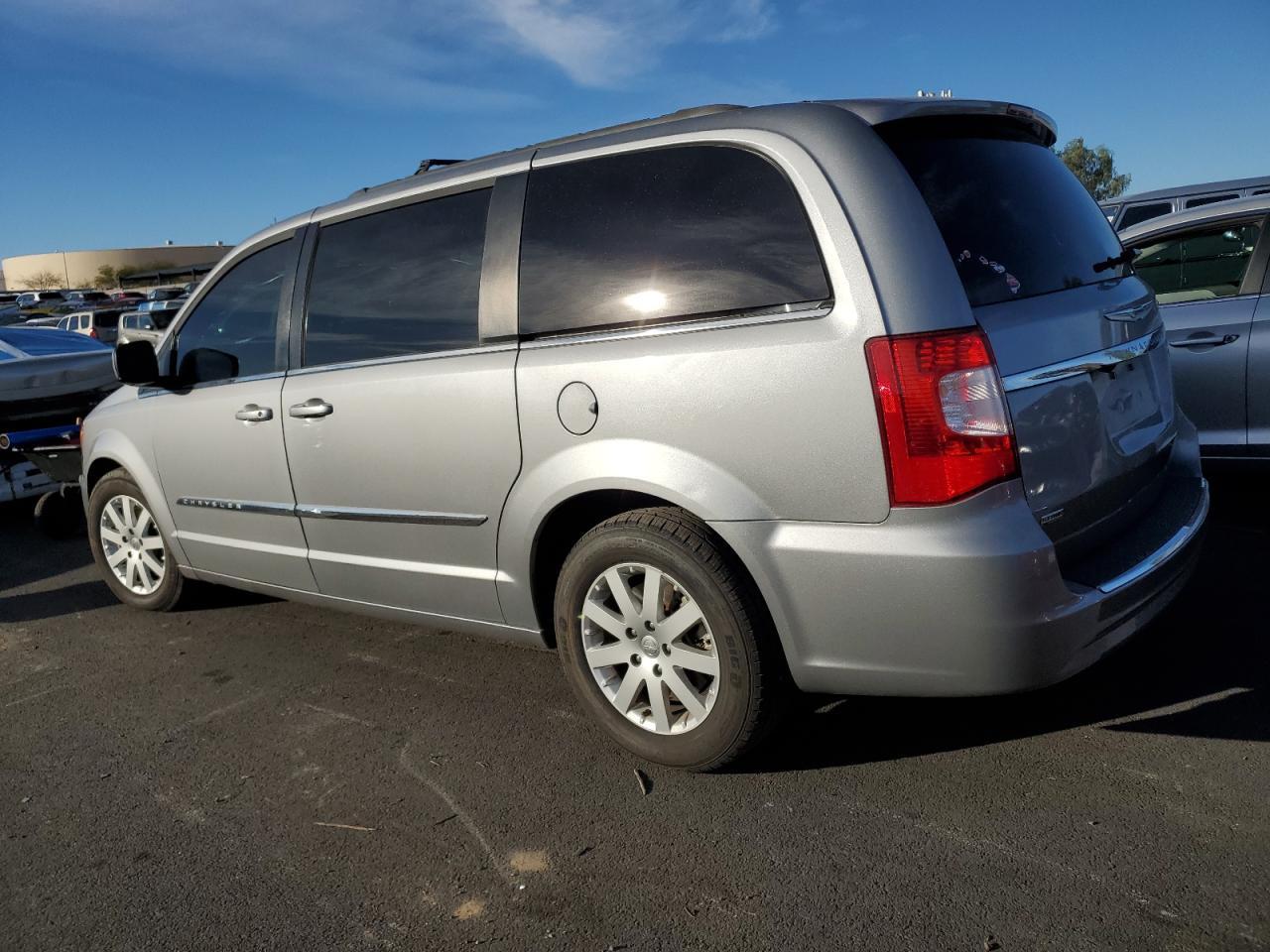 2016 CHRYSLER Town & Country