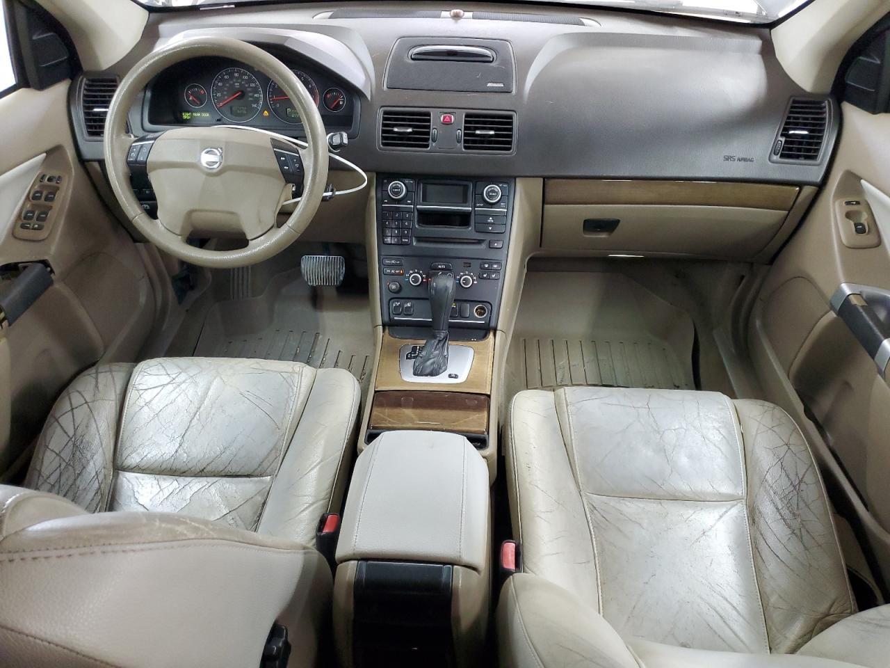2010 VOLVO XC90