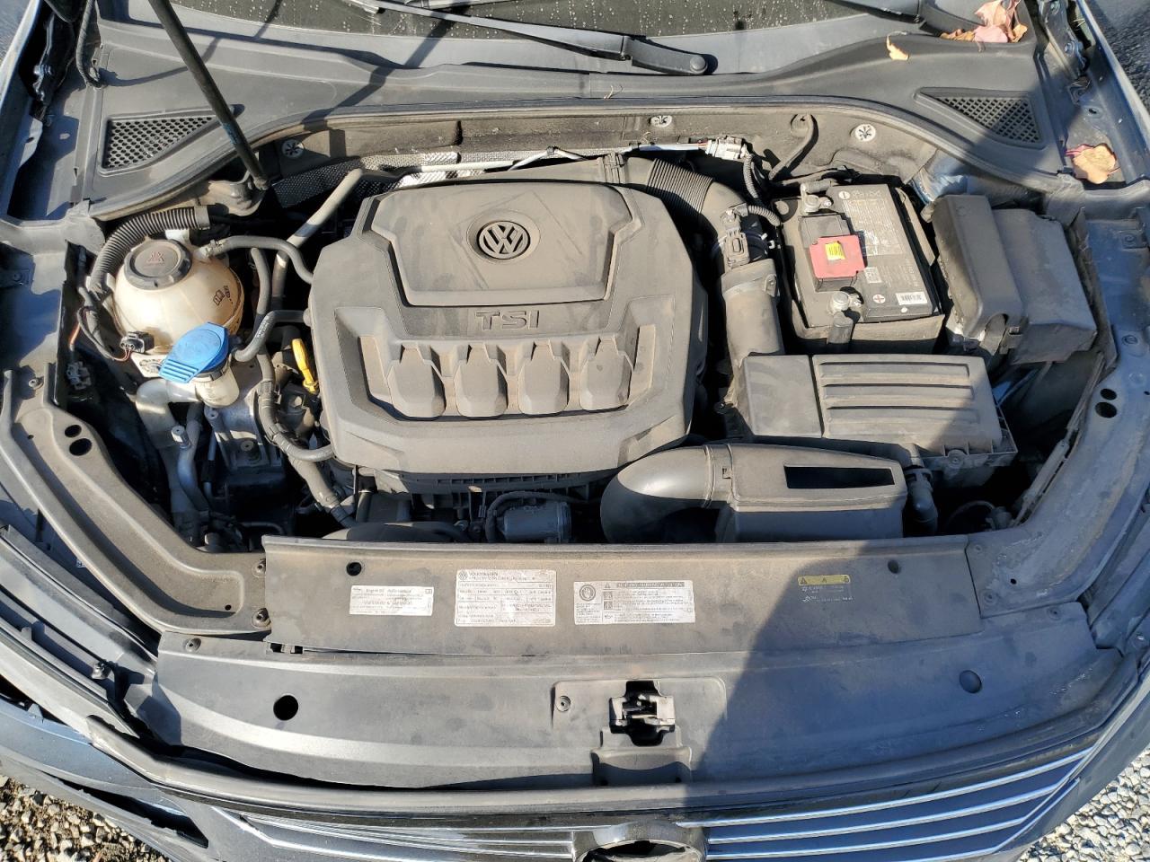 2018 VOLKSWAGEN Passat