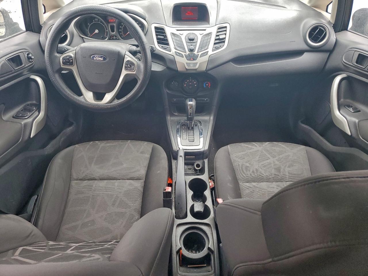 2011 FORD Fiesta
