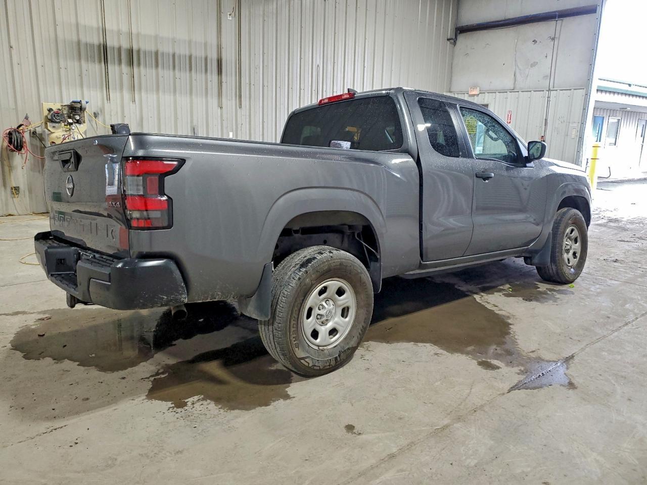 2022 NISSAN Frontier