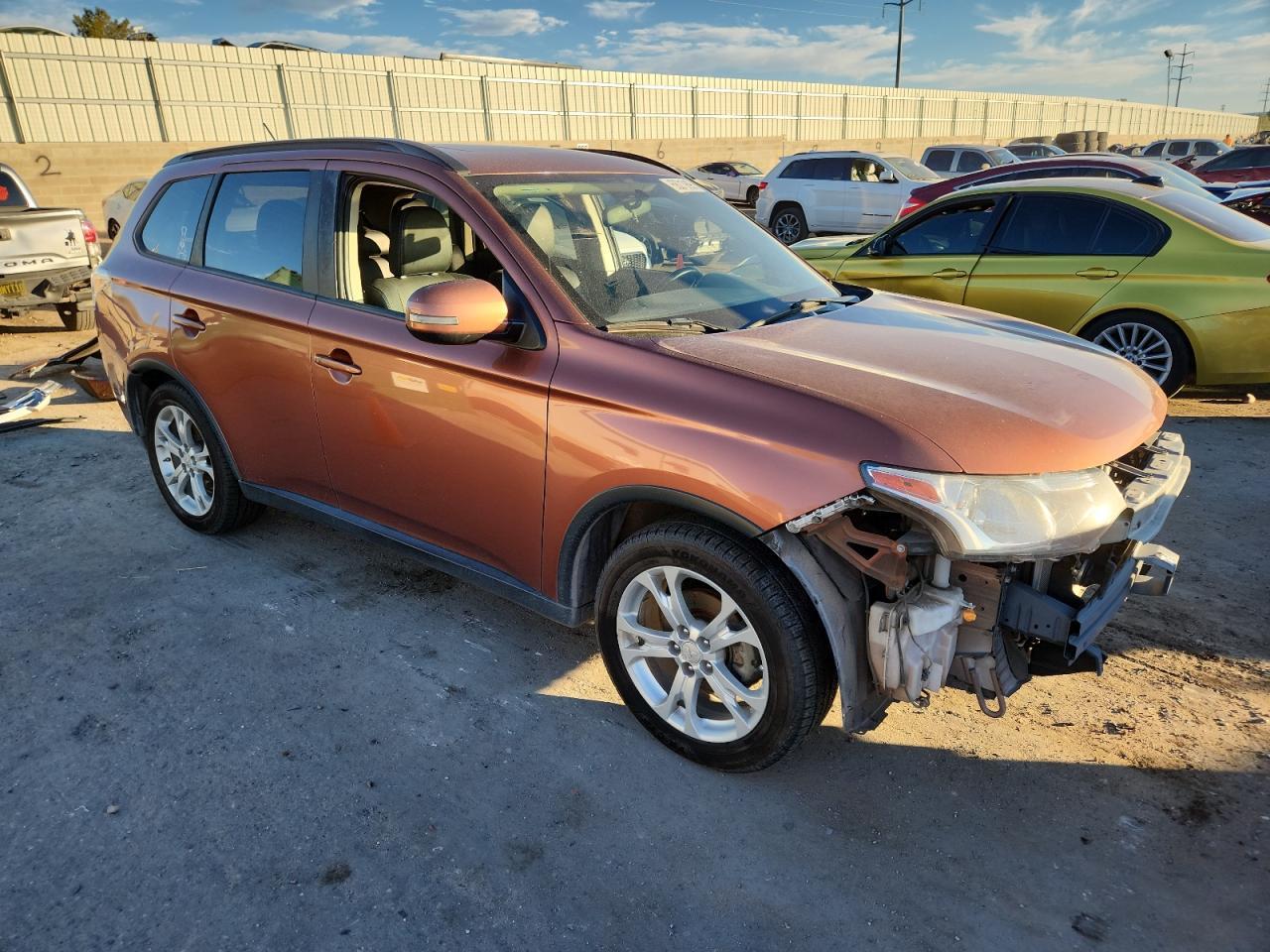 2015 MITSUBISHI outlander