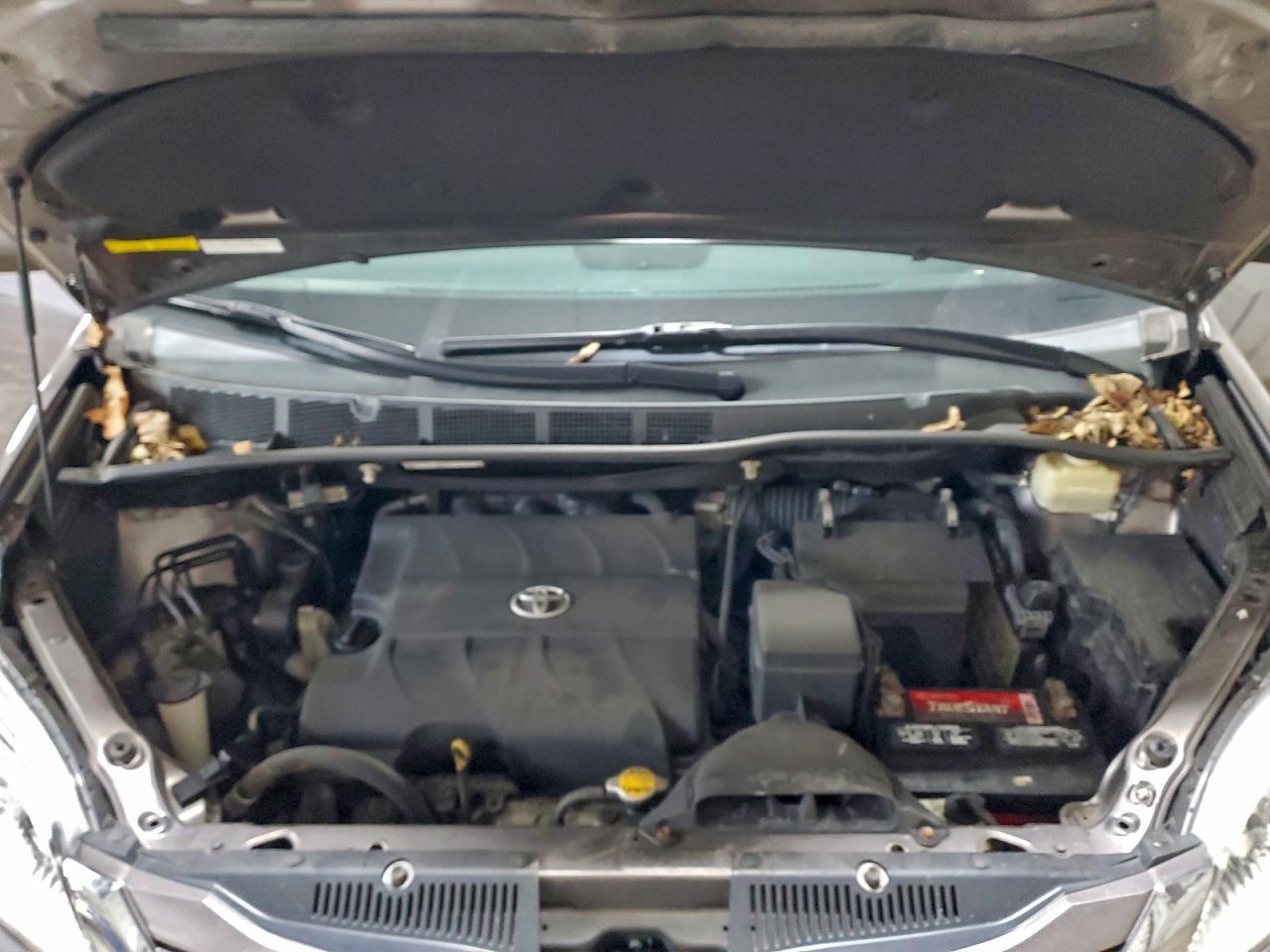 2015 TOYOTA SIENNA