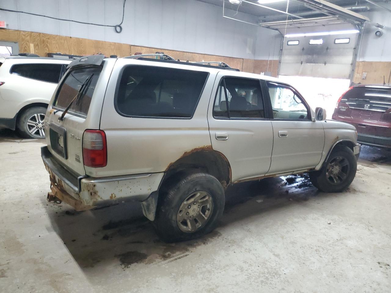 2000 TOYOTA 4Runner