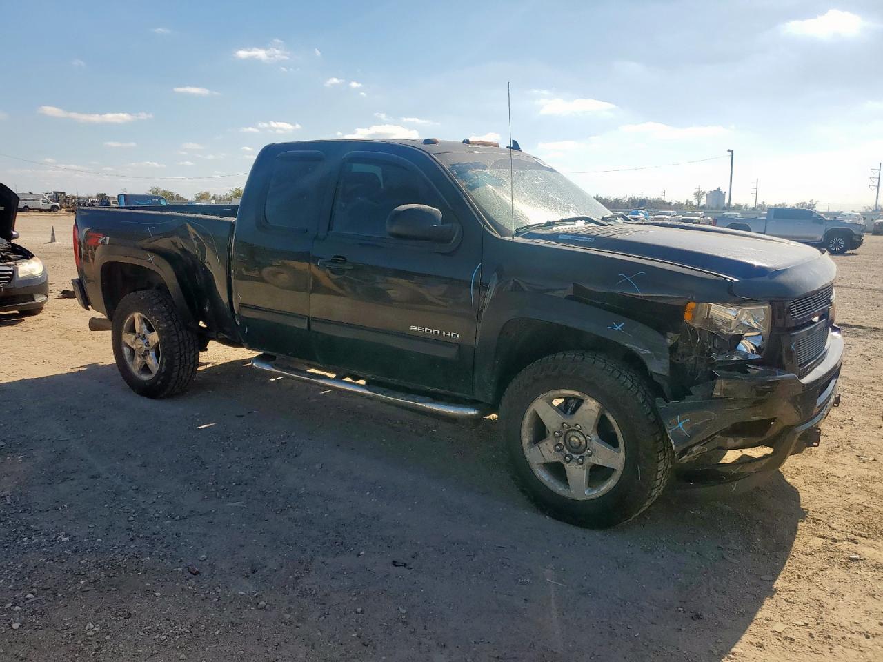 2013 CHEVROLET Silverado 2500