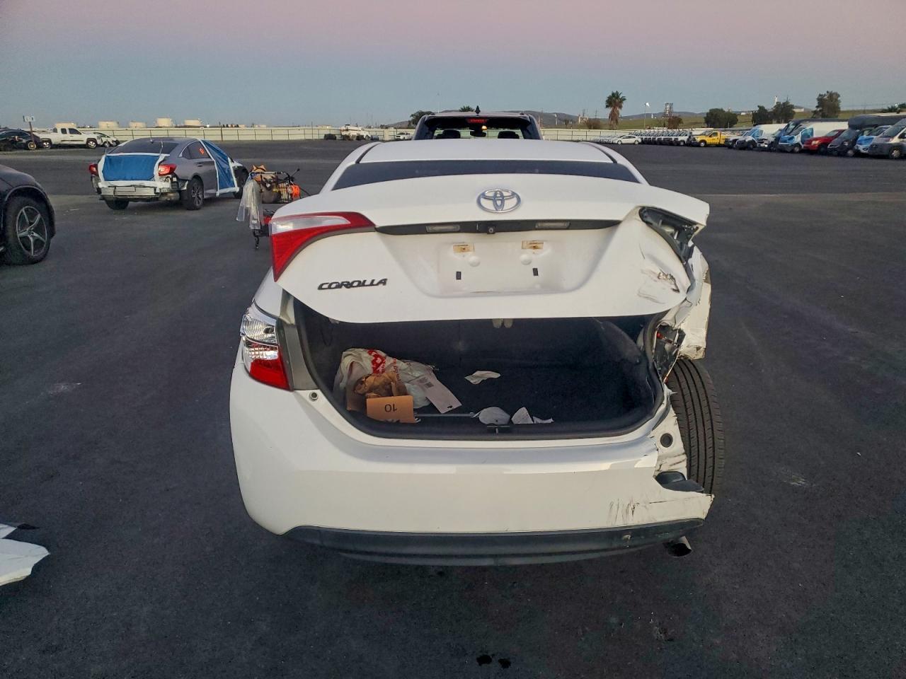 2015 TOYOTA COROLLA