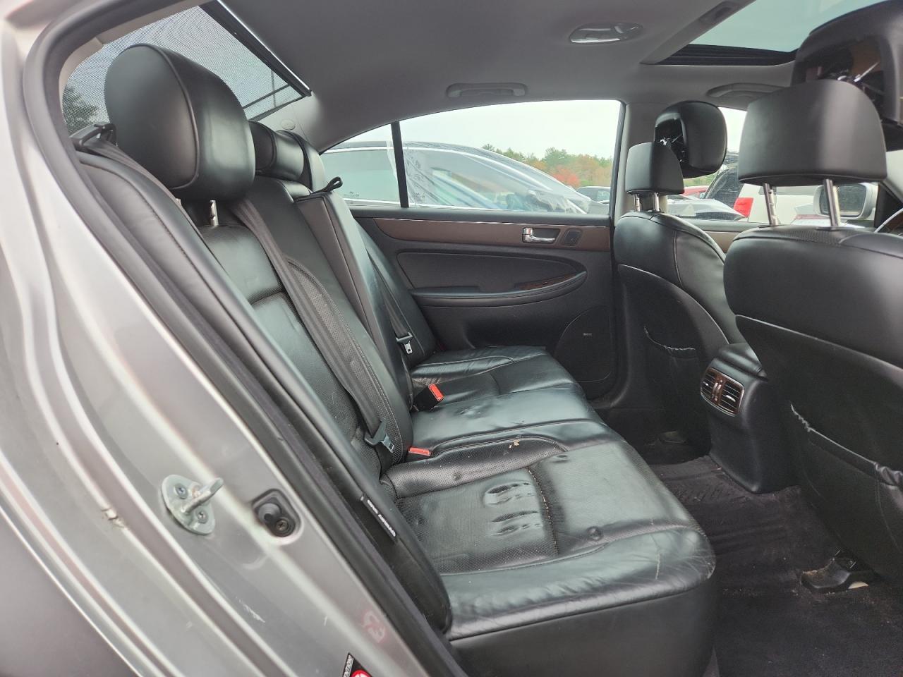 2009 HYUNDAI GENESIS