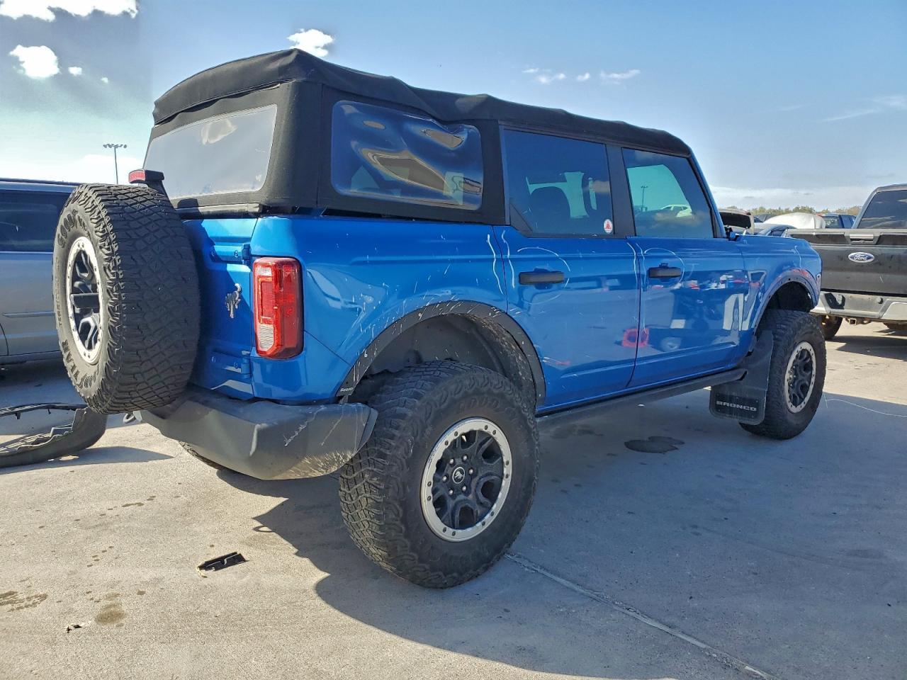 2021 FORD Bronco