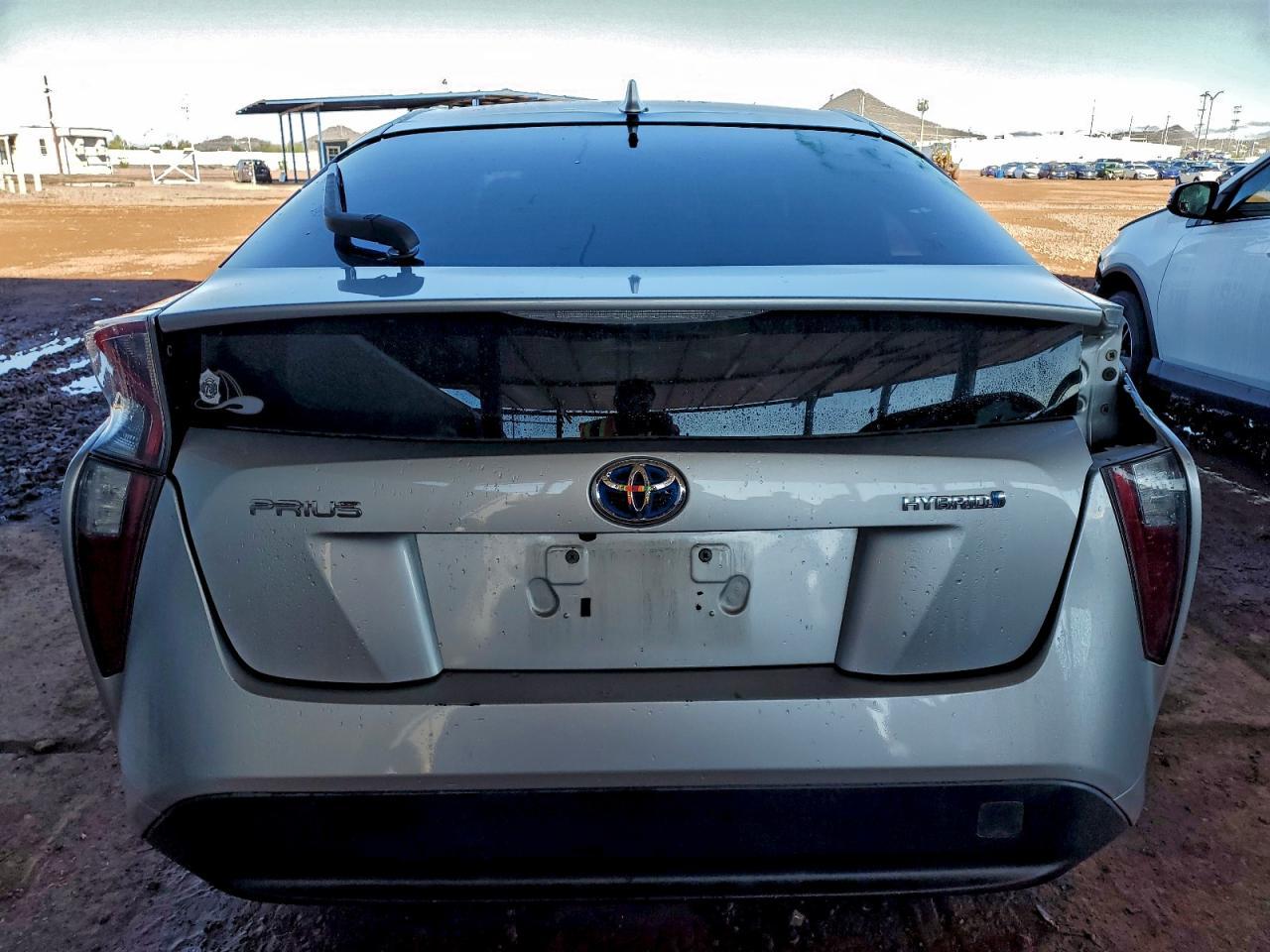 2016 TOYOTA PRIUS