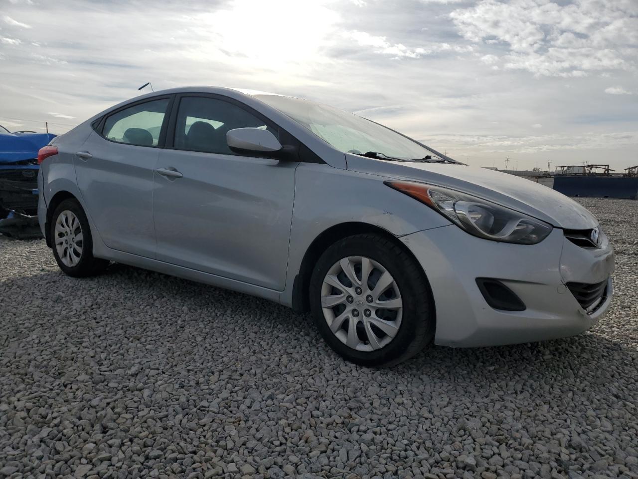 2011 HYUNDAI ELANTRA