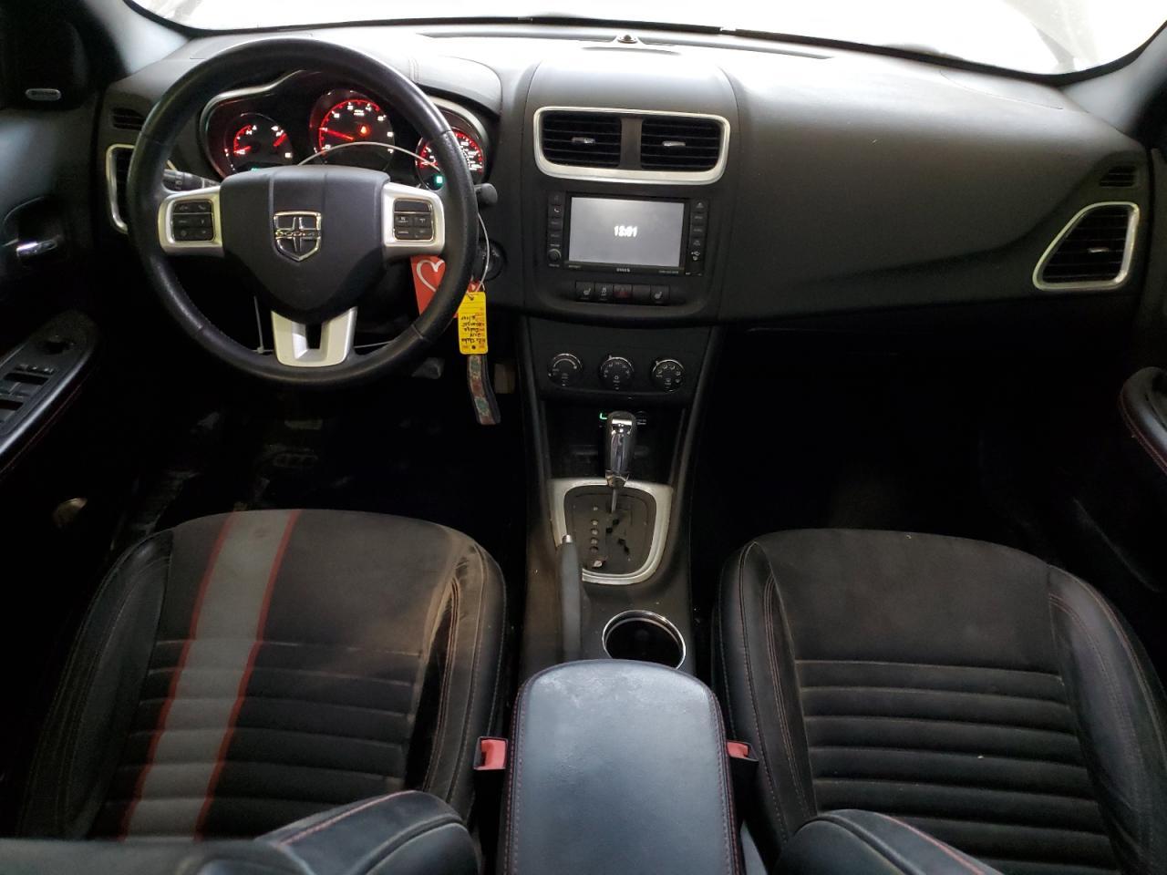 2014 DODGE Avenger