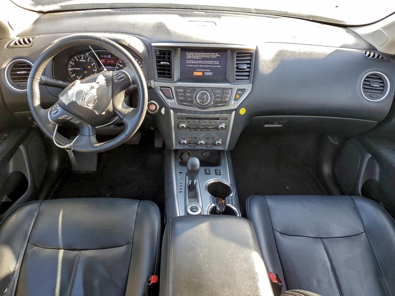 2017 NISSAN PATHFINDER