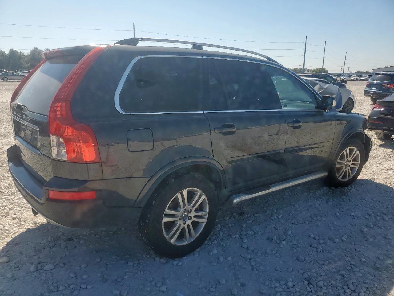 2011 VOLVO XC90