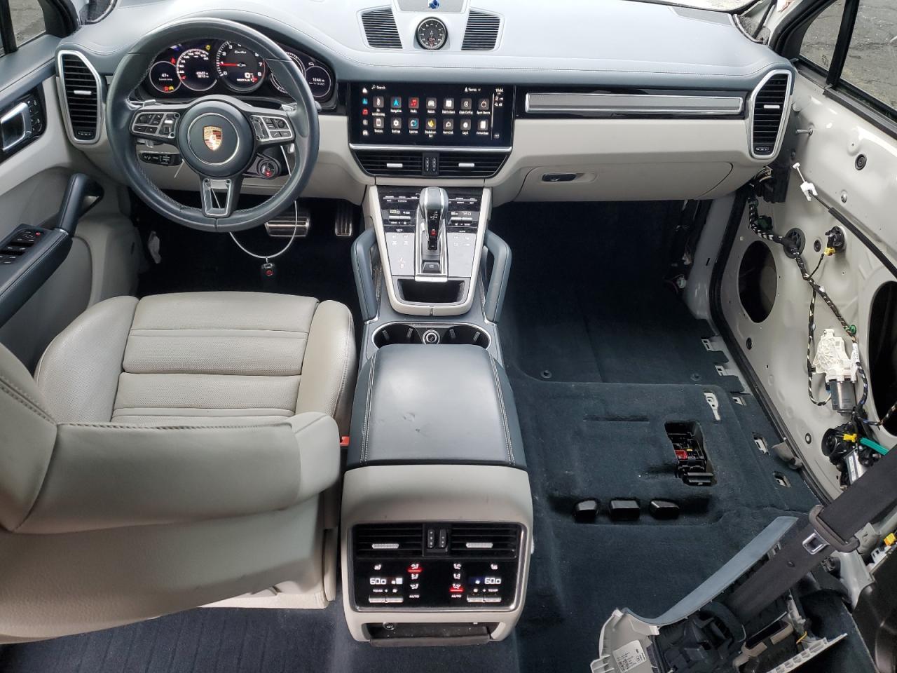 2023 PORSCHE CAYENNE