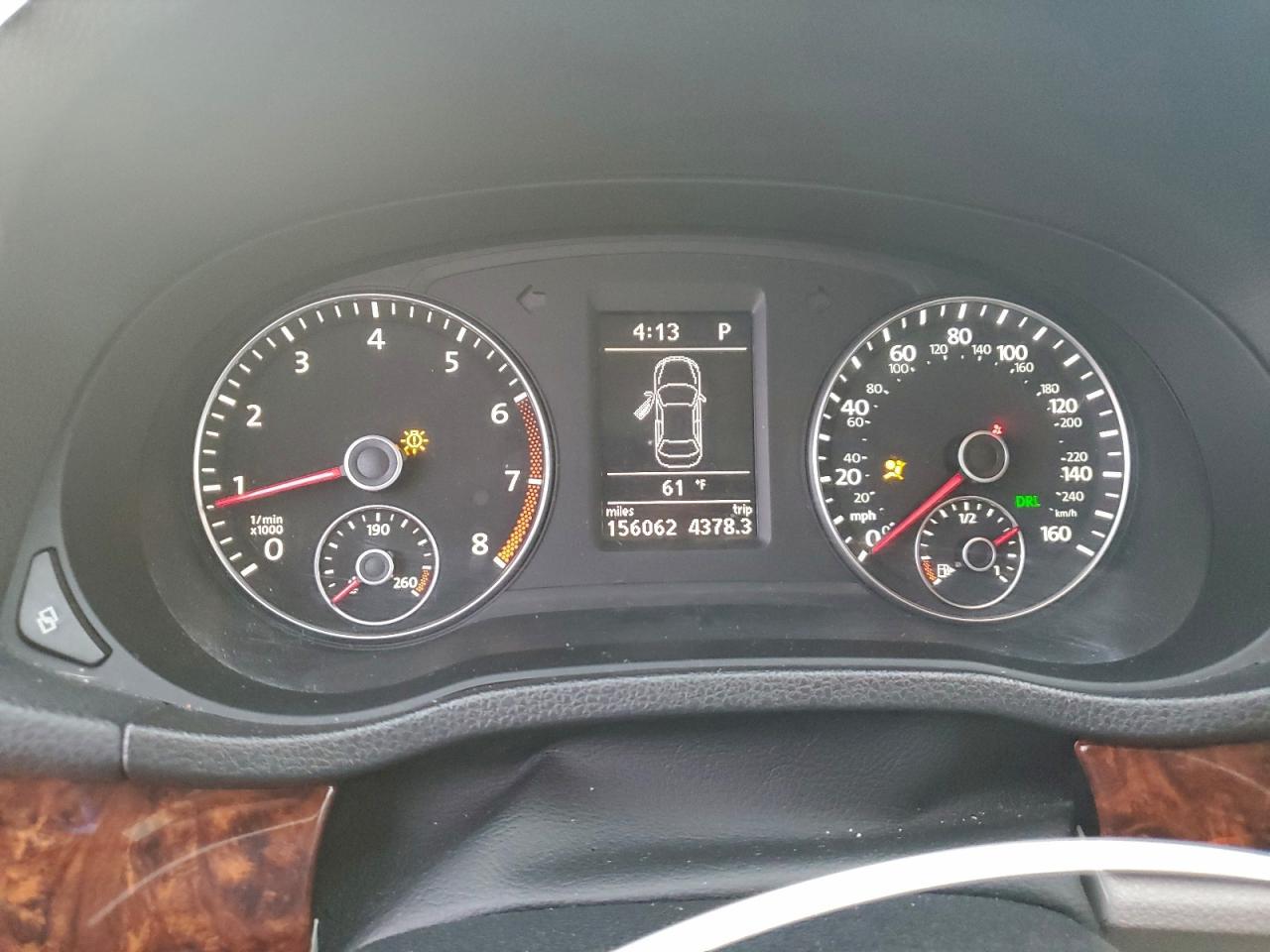 2012 VOLKSWAGEN Passat