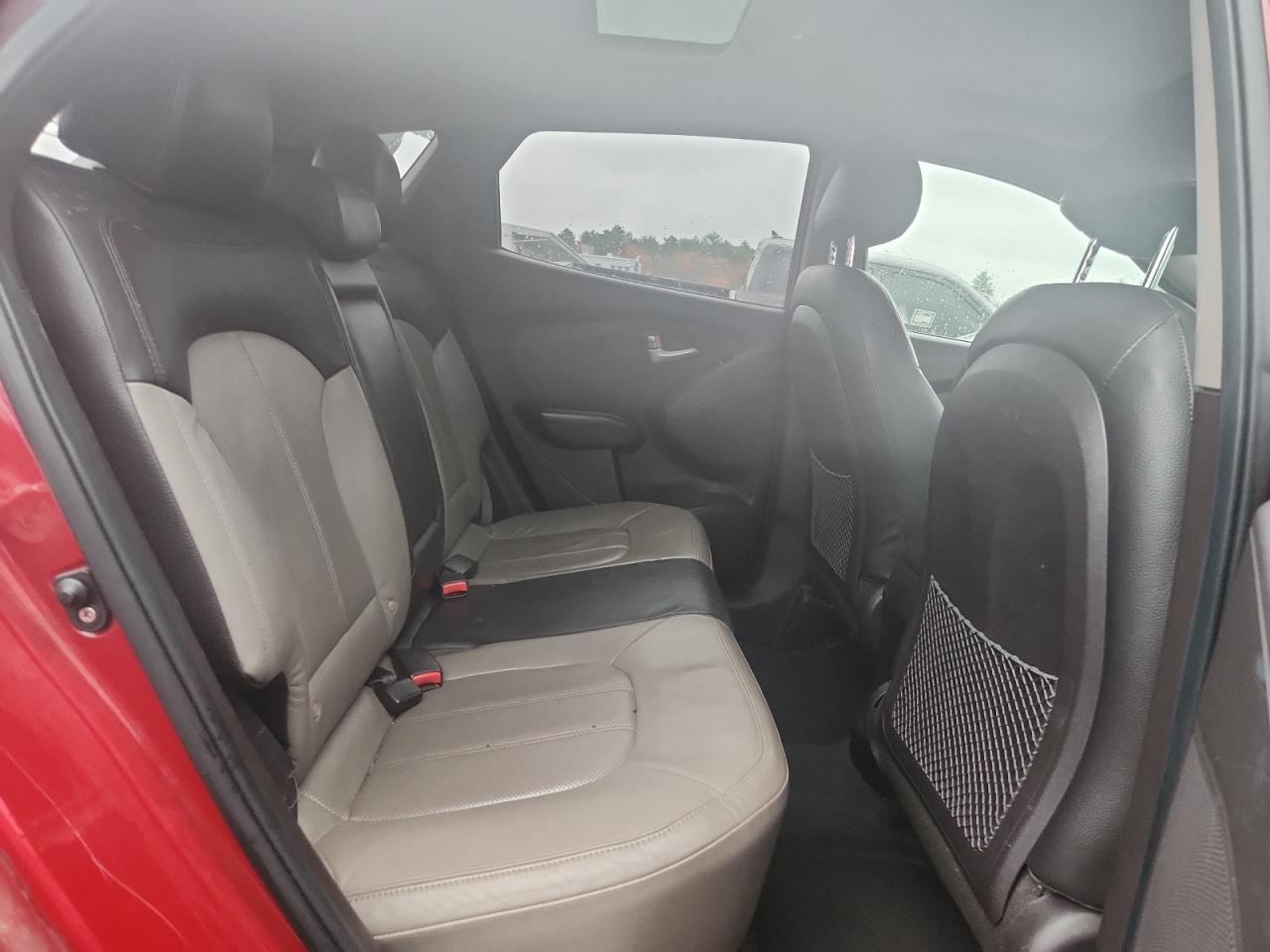2012 HYUNDAI TUCSON
