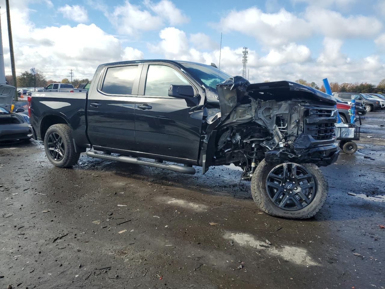 2025 CHEVROLET Silverado