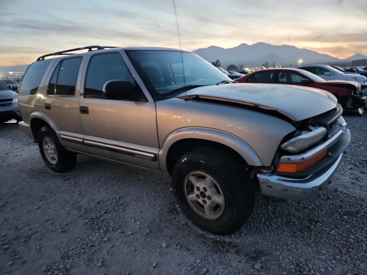 2001 CHEVROLET BLAZER