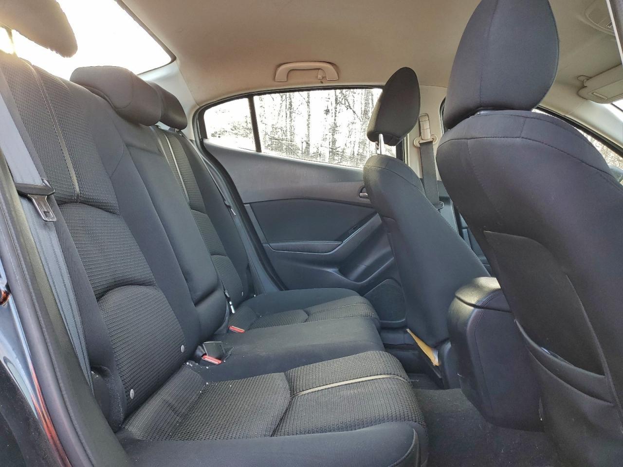 2018 MAZDA 3