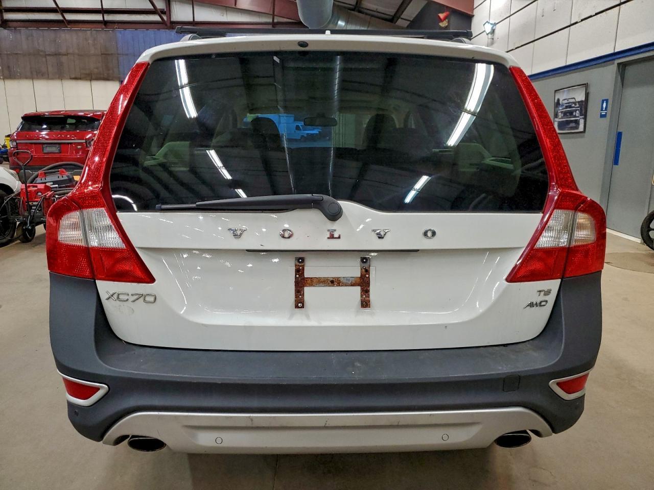 2010 VOLVO XC70