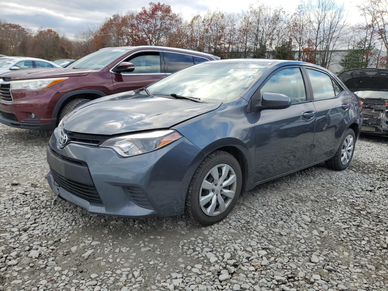 2015 TOYOTA COROLLA