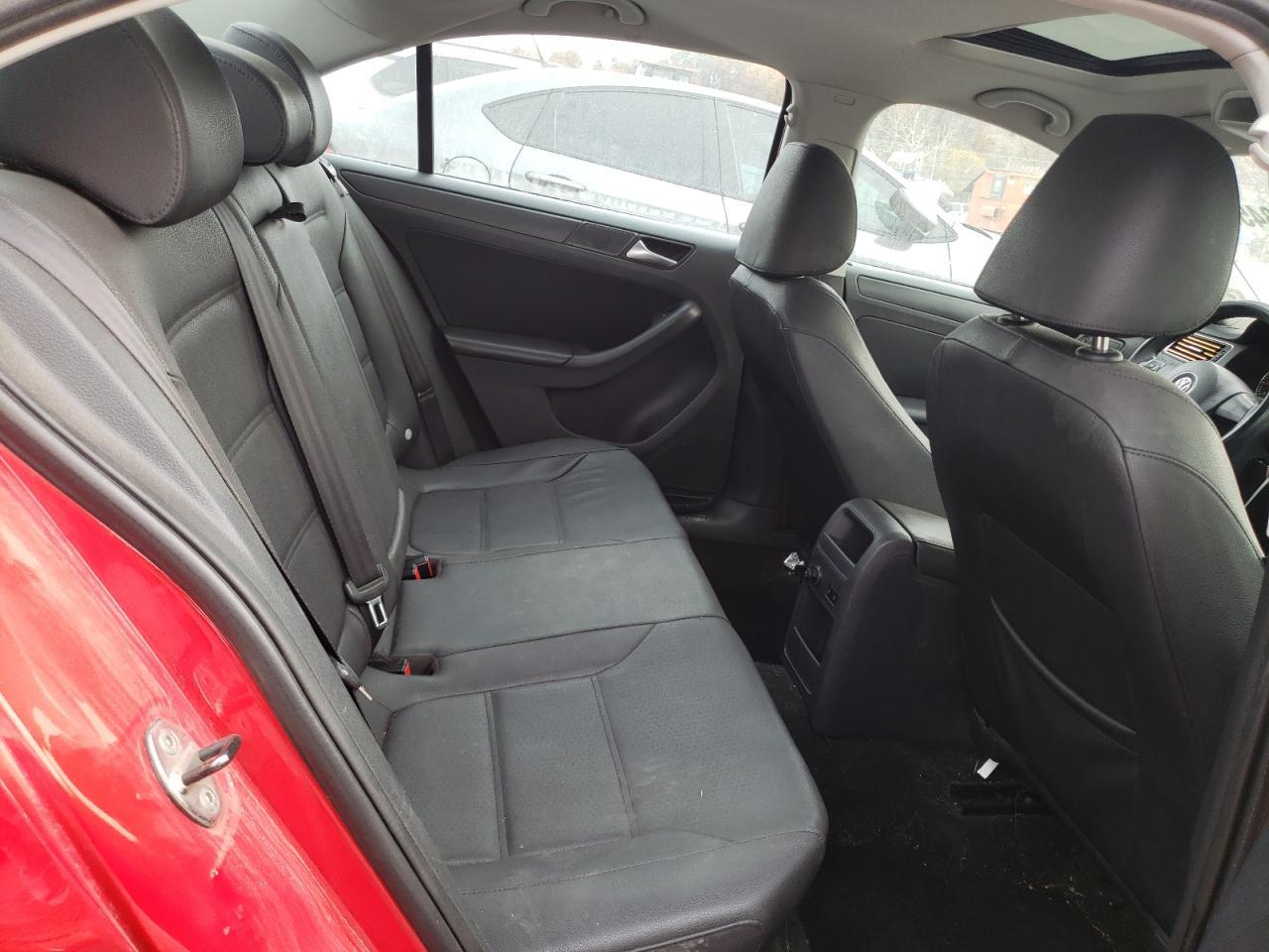 2012 VOLKSWAGEN JETTA