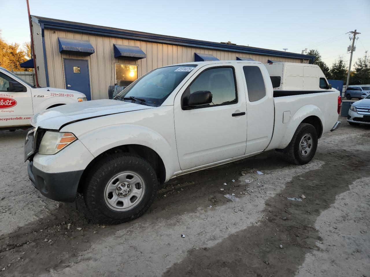 2016 NISSAN Frontier