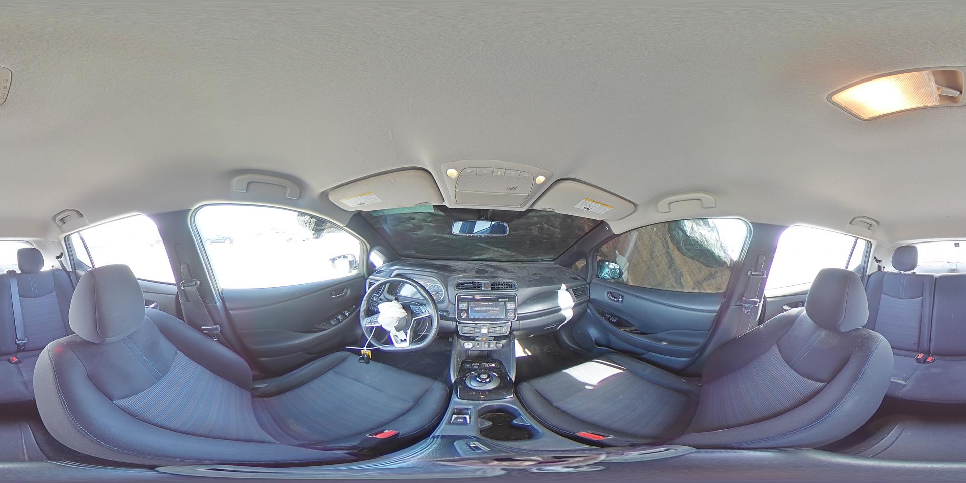 2019 NISSAN LEAF