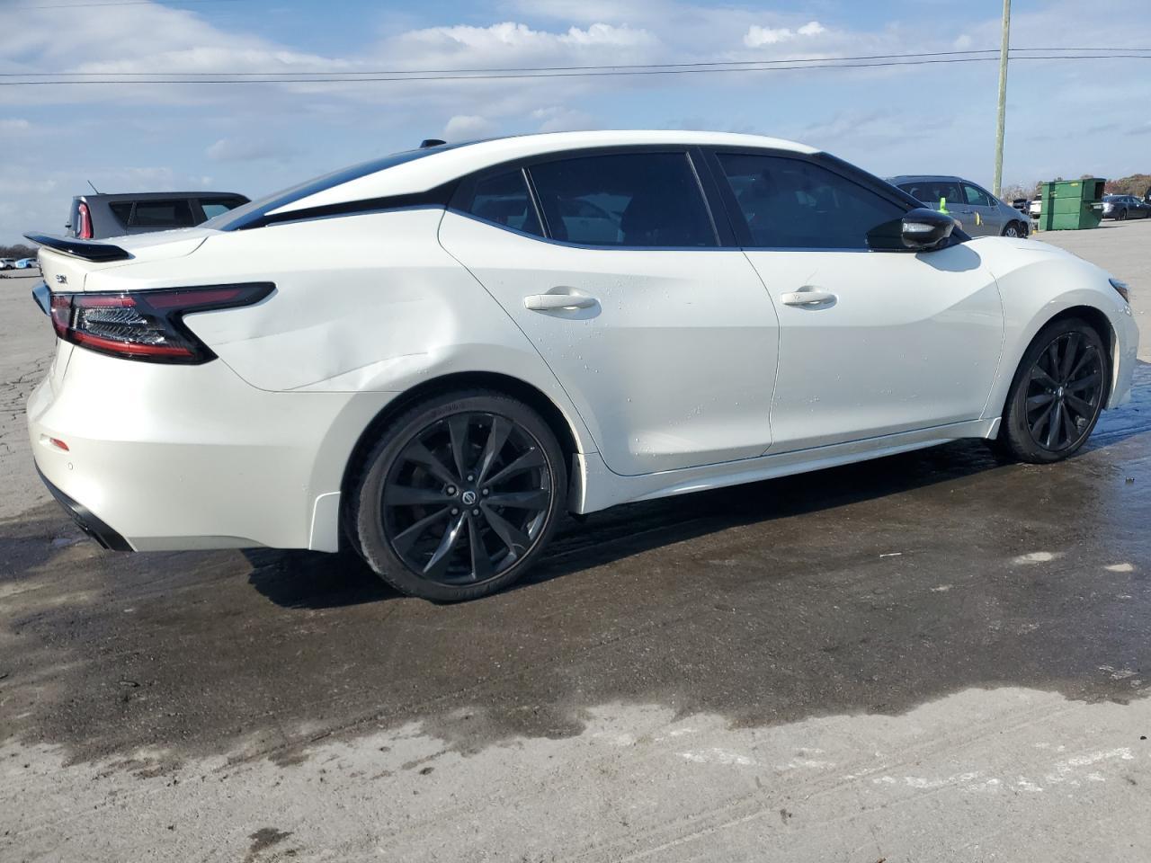 2019 NISSAN Maxima