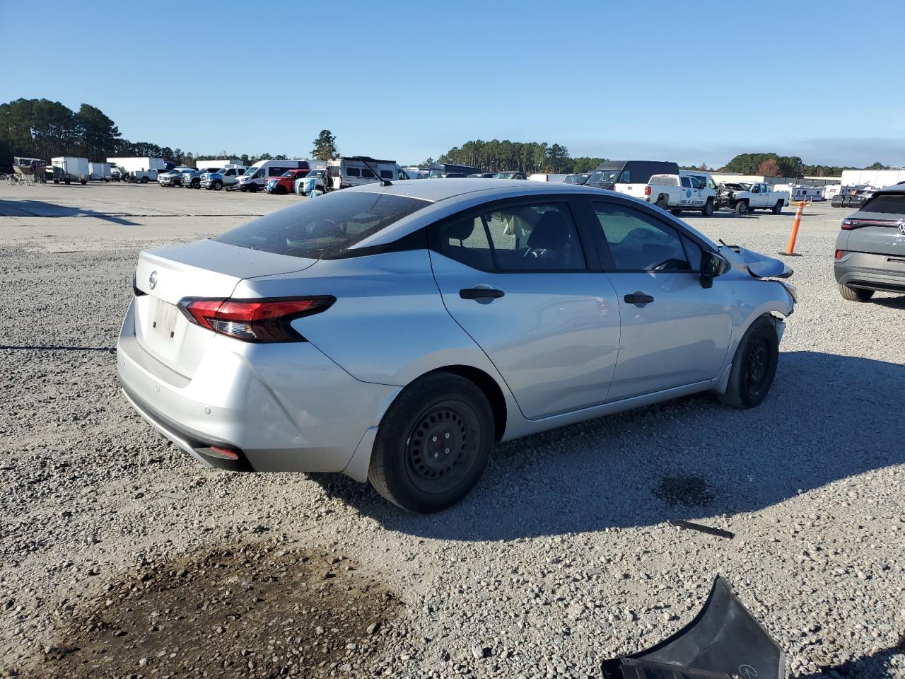 2022 NISSAN VERSA