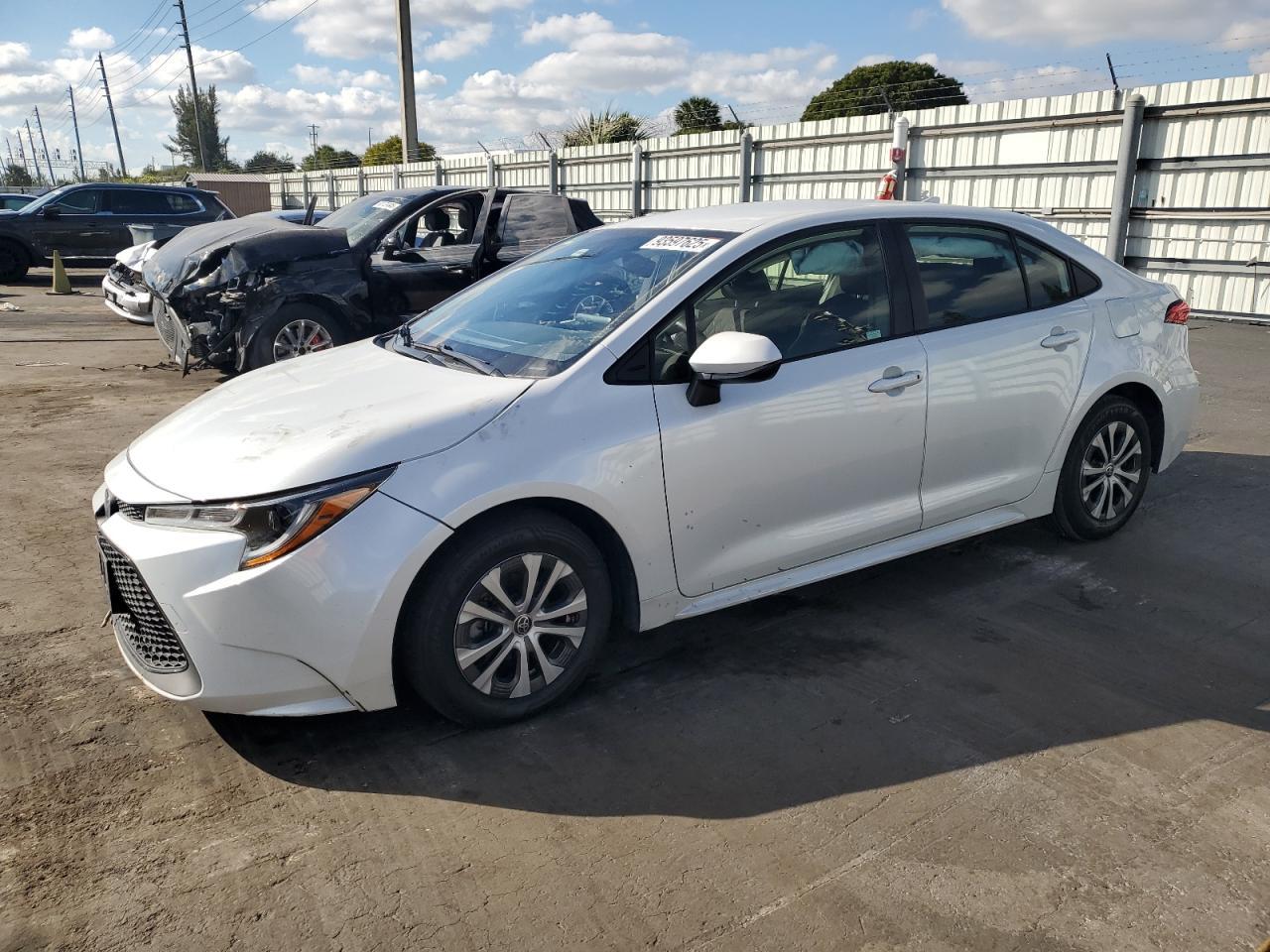 2022 TOYOTA COROLLA