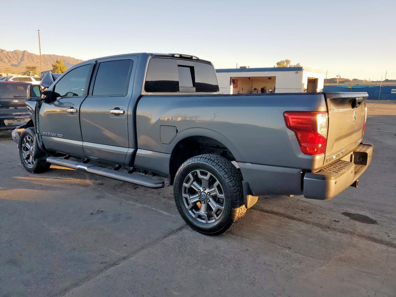 2018 NISSAN Titan