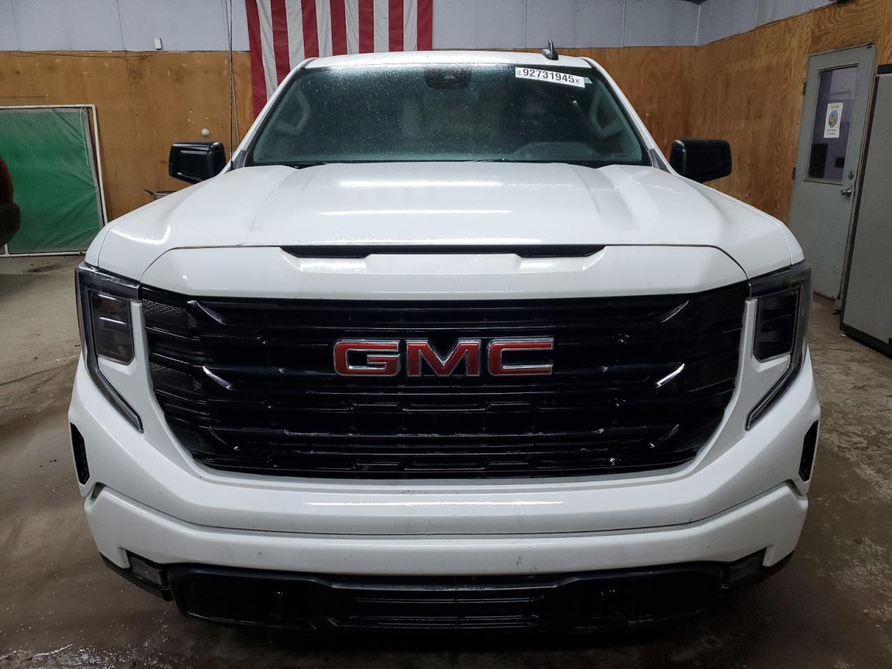 2023 GMC Sierra