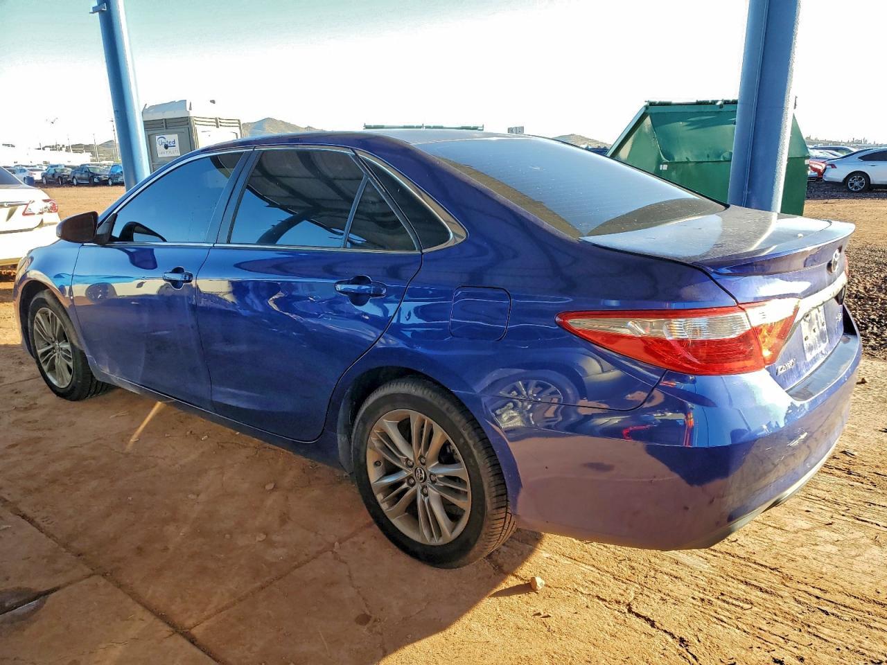 2016 TOYOTA CAMRY
