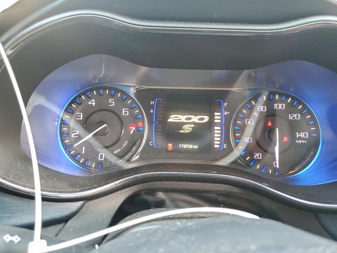2015 CHRYSLER 200