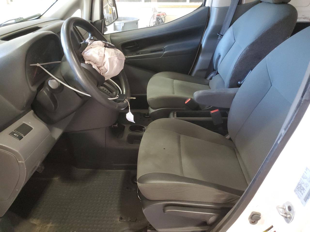 2017 NISSAN NV 200