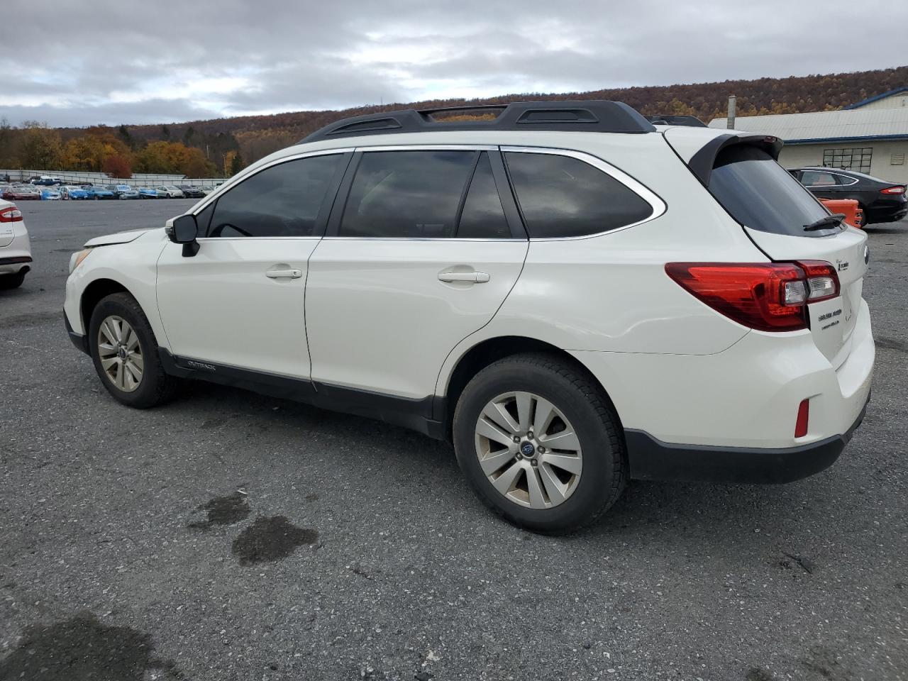 2015 SUBARU Outback