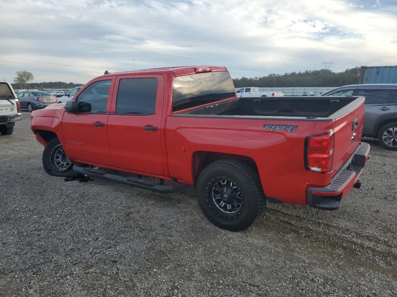 2018 CHEVROLET Silverado